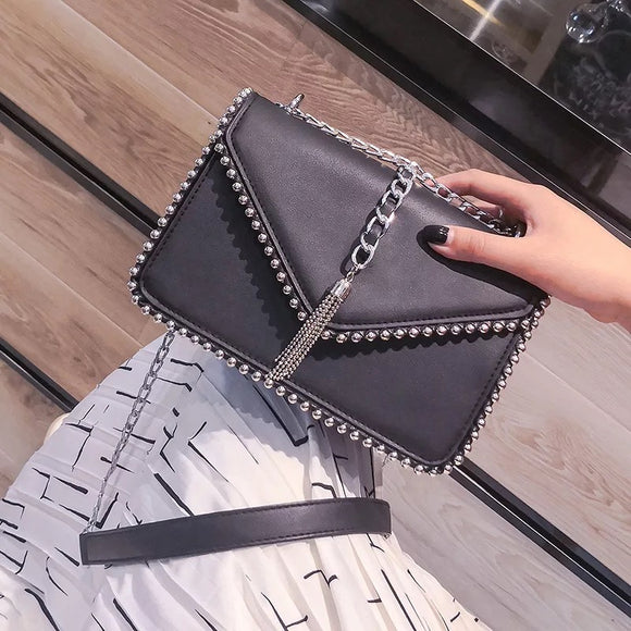 Luxury bag with pearls